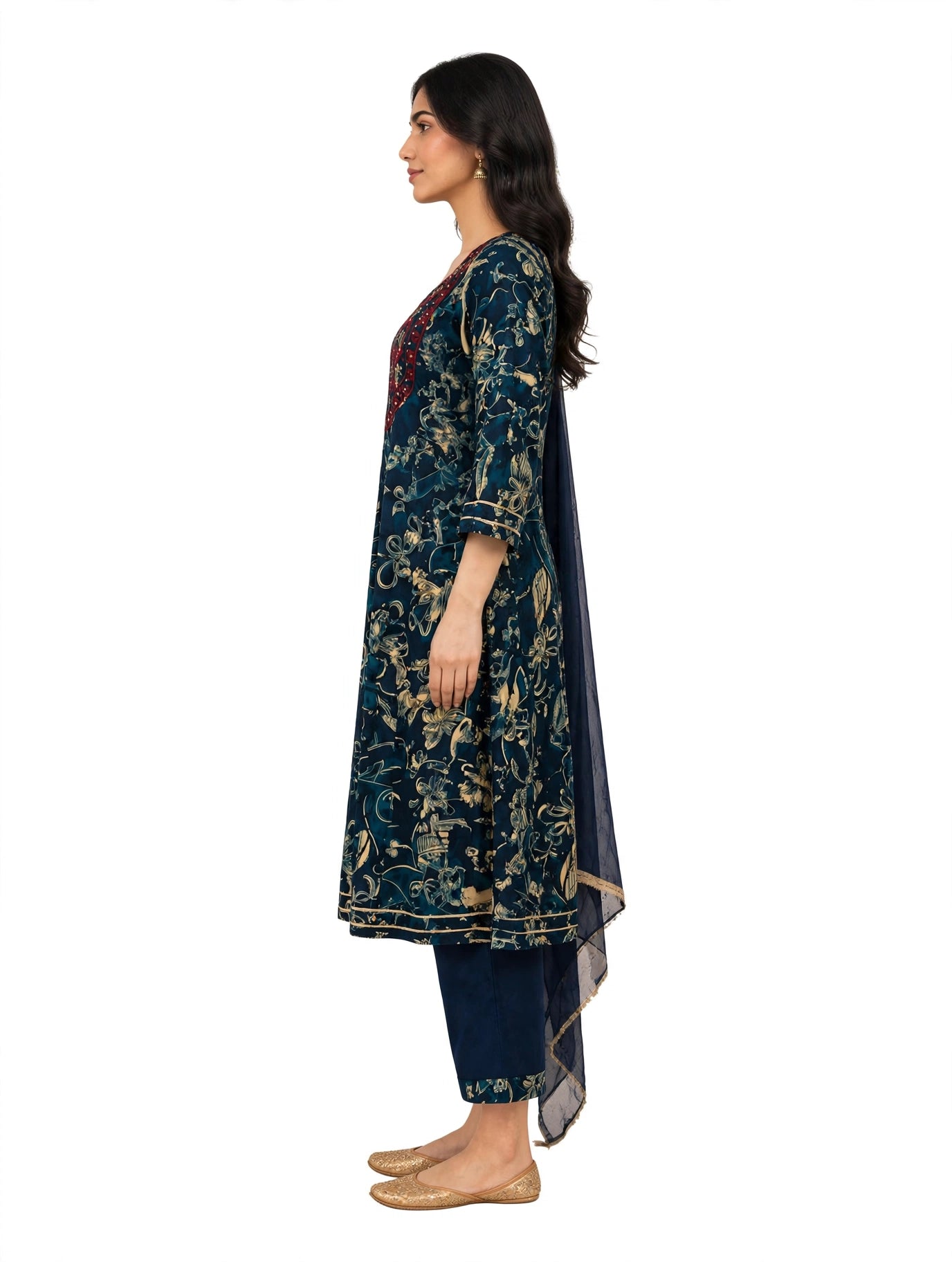 Saanvi Midnight Floral Suit Set